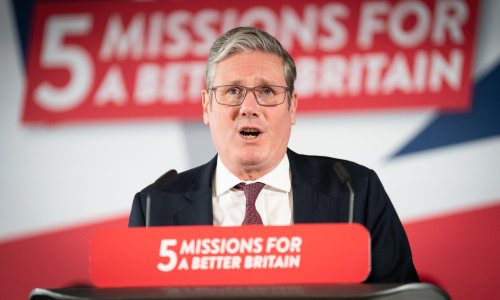 Keir Starmer follows Rishi Sunak in releasing tax returns