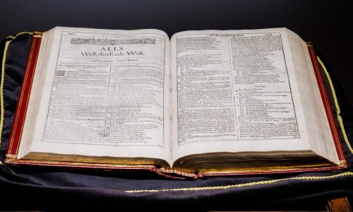 Shakespeare First Folio copy estimated to fetch $2.5m in New York auction