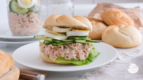 Thunfisch Sandwich mit Ei und Gurke