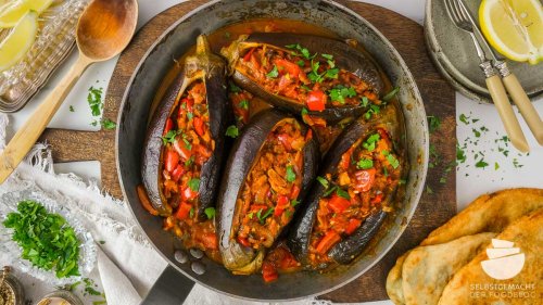 Gefüllte türkische Auberginen (Imam bayildi) Rezept