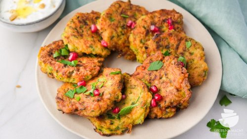Mücver – türkische Zucchinipuffer
