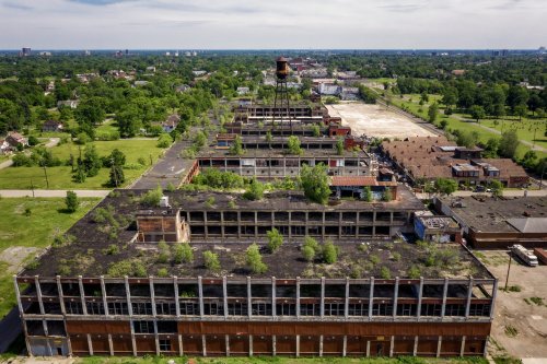 Demolish Packard plant, Michigan judge orders