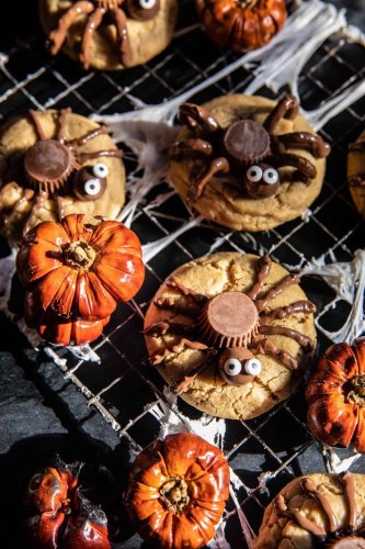 Chewy Brown Sugar Peanut Butter Spider Cookies.
