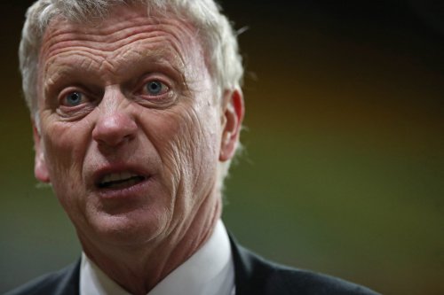 Moyes gives reporter short shrift over Liverpool question in presser