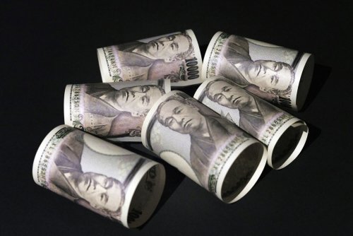 Japan: Yen-Schwäche setzt Finanzministerium und Notenbank unter Druck