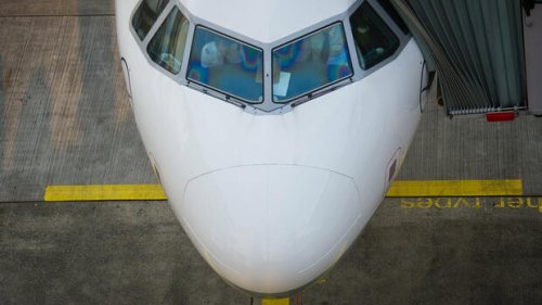Gehalt Bis zu 100.000 Euro Unterschied: So viel verdienen Piloten bei Lufthansa und Eurowings
