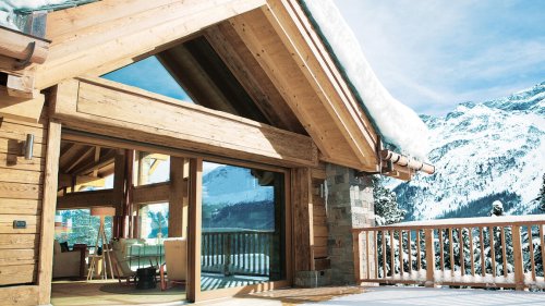Berghütte kaufen: Diese Hürden gibt es beim Immobilienkauf im Ausland