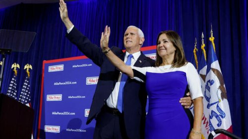 Mike Pence schimpft bei Wahlkampf-Eröffnungsrede auf Donald Trump