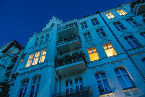 So viel könnten Haushalte durch niedrigere Stromkosten sparen
