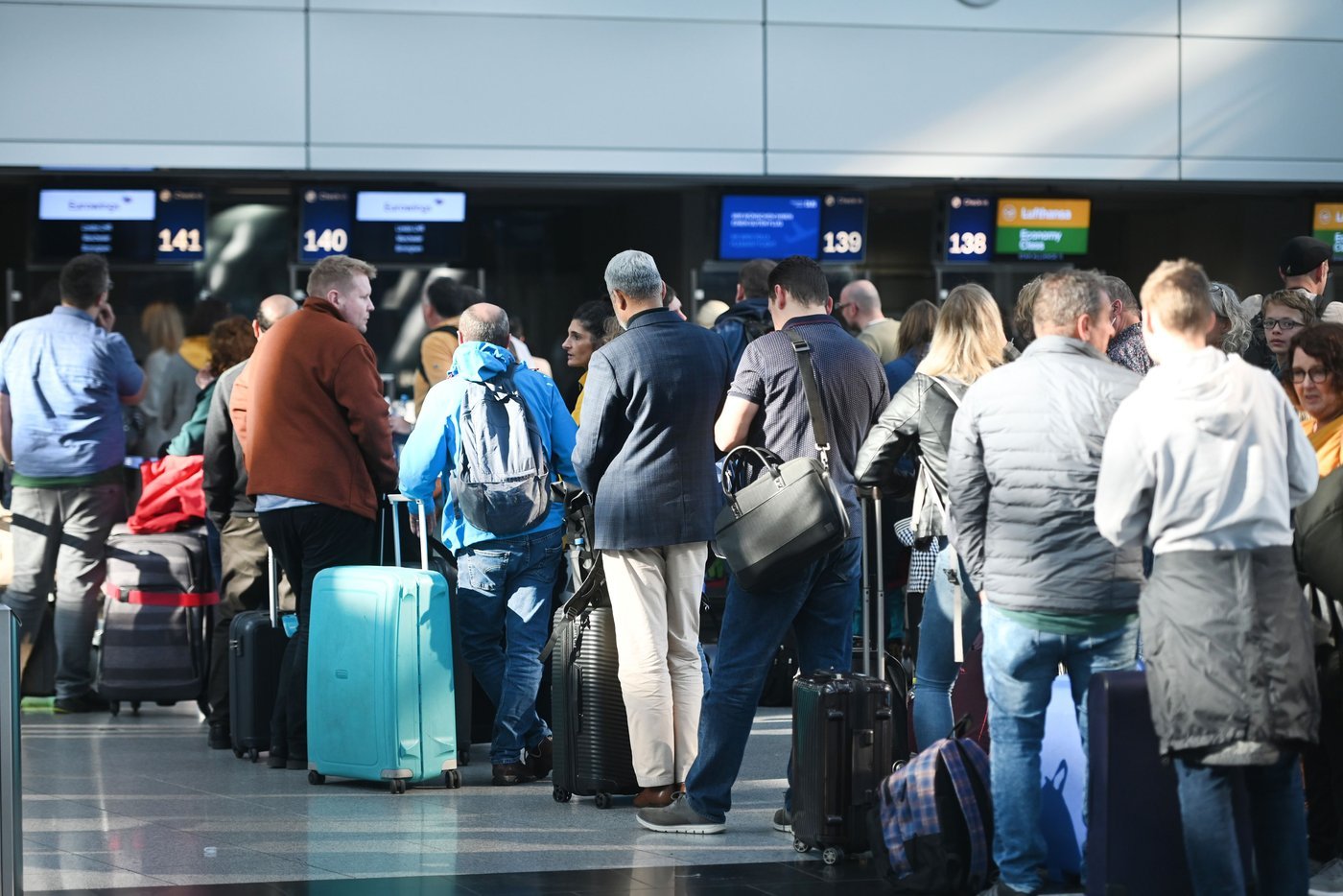 Sicher in den Urlaub fliegen – Worauf Sie achten sollten