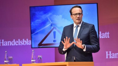 Handelsblatt Energie-Gipfel RWE-Chef Krebber zu hohen Energiepreisen: „Ich habe Angst, dass wir schleichend deindustrialisieren“