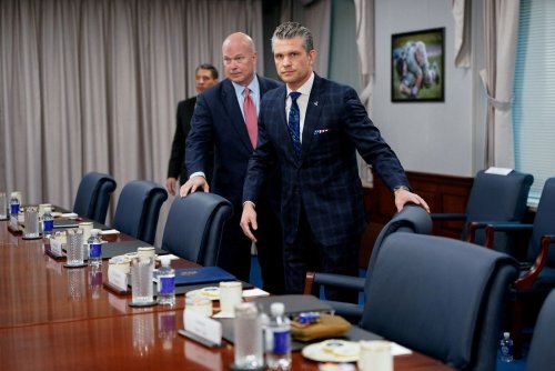 Stabschef von umstrittenem US-Verteidigungsminister Hegseth muss gehen