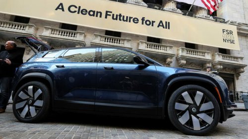 Nach dem Börsencrash für Elektroautos: Wie geht es 2023 für Tesla, Fisker, Lucid und Rivian weiter?