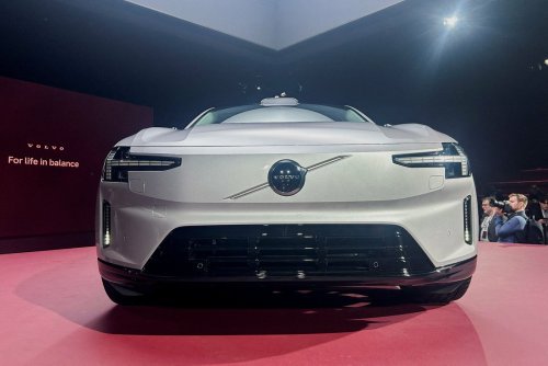 Volvo verdient deutlich weniger und kündigt Sparprogramm an
