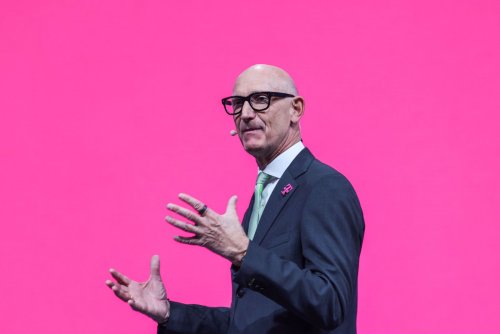 Telekom-Chef sieht Trump-Politik als Vorbild für Europa
