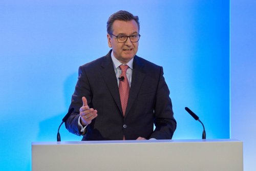 Dax-Chef fordert „Zumutungen“ für Bürger