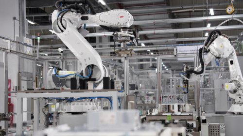 Roboter bauen Roboter: ABB eröffnet hochmoderne Fabrik in China