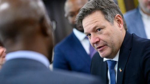 Warum Wirtschaftsminister Habeck auf Afrika setzt 