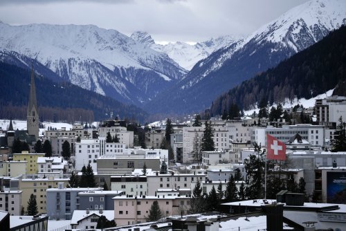 Drei Gründe sprechen für ETFs und Aktien aus der Schweiz