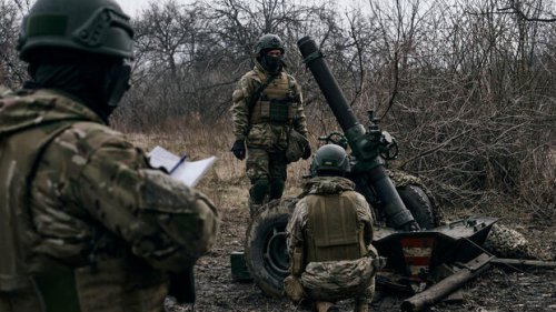 Ukraine will trotz verheerender Verluste Bachmut halten – Laut Ukraine mehr als 500 russische Opfer an einem Tag in Bachmut