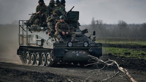 Großbritannien: Alkohol ein Grund für russische Verluste – Lawrow kündigt neue Außenpolitik an