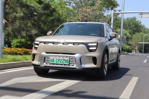 So stellt Smart mit seinem Elektro-SUV Mercedes in den Schatten