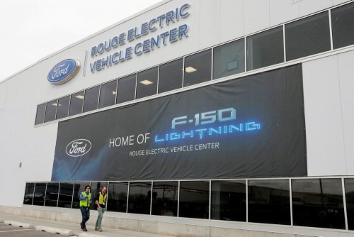 Autobauer: Ford stoppt Auslieferung aller neuen E-Pickups F-150-Lightning