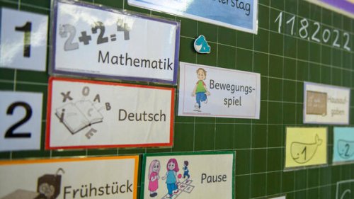 Grundschul-Gutachten empfiehlt: Stundenzahl in den Fächern Deutsch und Mathematik deutlich ausbauen