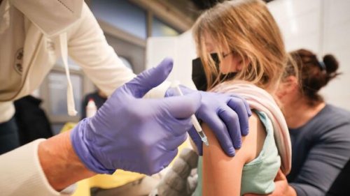 Corona-Pandemie Studiendaten von Biontech: Covid-Impfung für Kleinkinder rückt näher