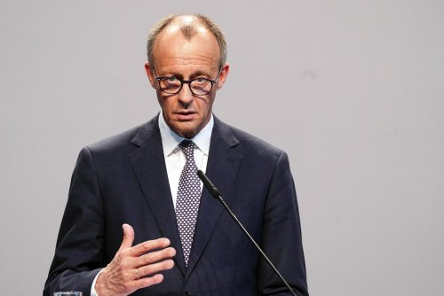 Merz degradiert eines der mächtigsten Häuser zum Restposten