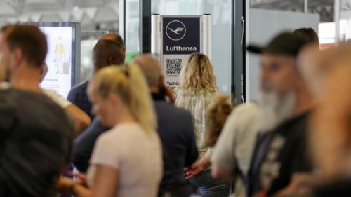 Flughafen-Chaos Lufthansa rechnet erst 2023 mit Normalisierung im Flugverkehr