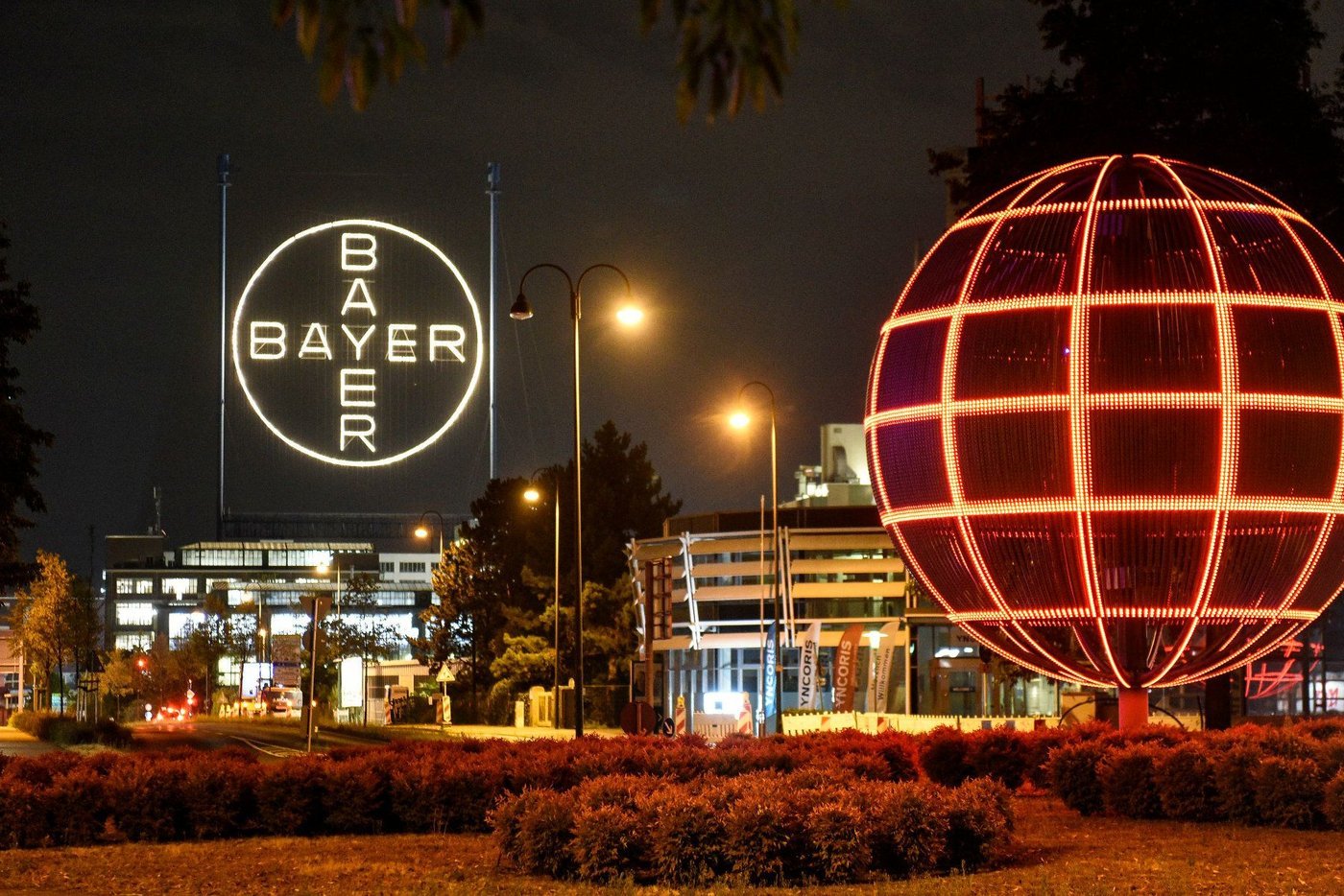 Bayer bietet bis zu 52,5 Monatsgehälter Abfindung