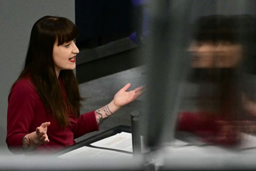 „Wir lehnen einen Blankoscheck für Aufrüstung ab“