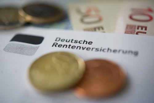 Beamte sollten in Rentenversicherung einzahlen