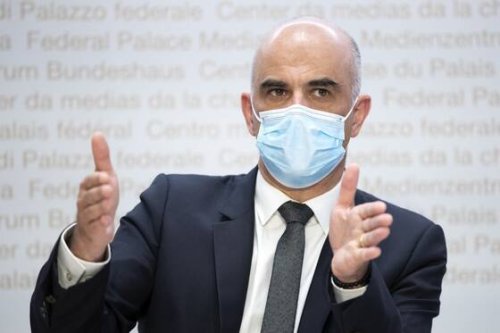 Bund will keine Booster-Impfung für alle | Handelszeitung