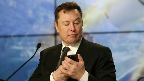 Nach Drohung in Richtung Apple: Könnte Elon Musk mit einem Tesla-Smartphone das iPhone herausfordern?