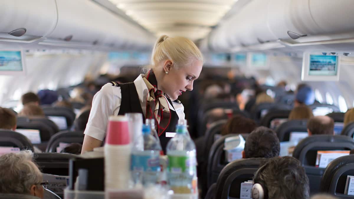 Lufthansa schafft Bordverkauf ab - Swiss hält daran fest