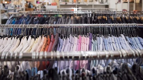 Einigung auf Vernichtungsverbot unverkaufter Kleidung in der EU