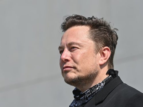 Musk schichtet Finanzierung für Twitter-Deal um | Handelszeitung