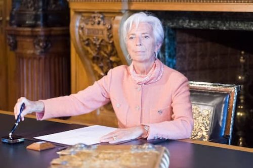 EZB-Präsidentin Christine Lagarde irritiert mit langsamem Zinserhöhungsplan