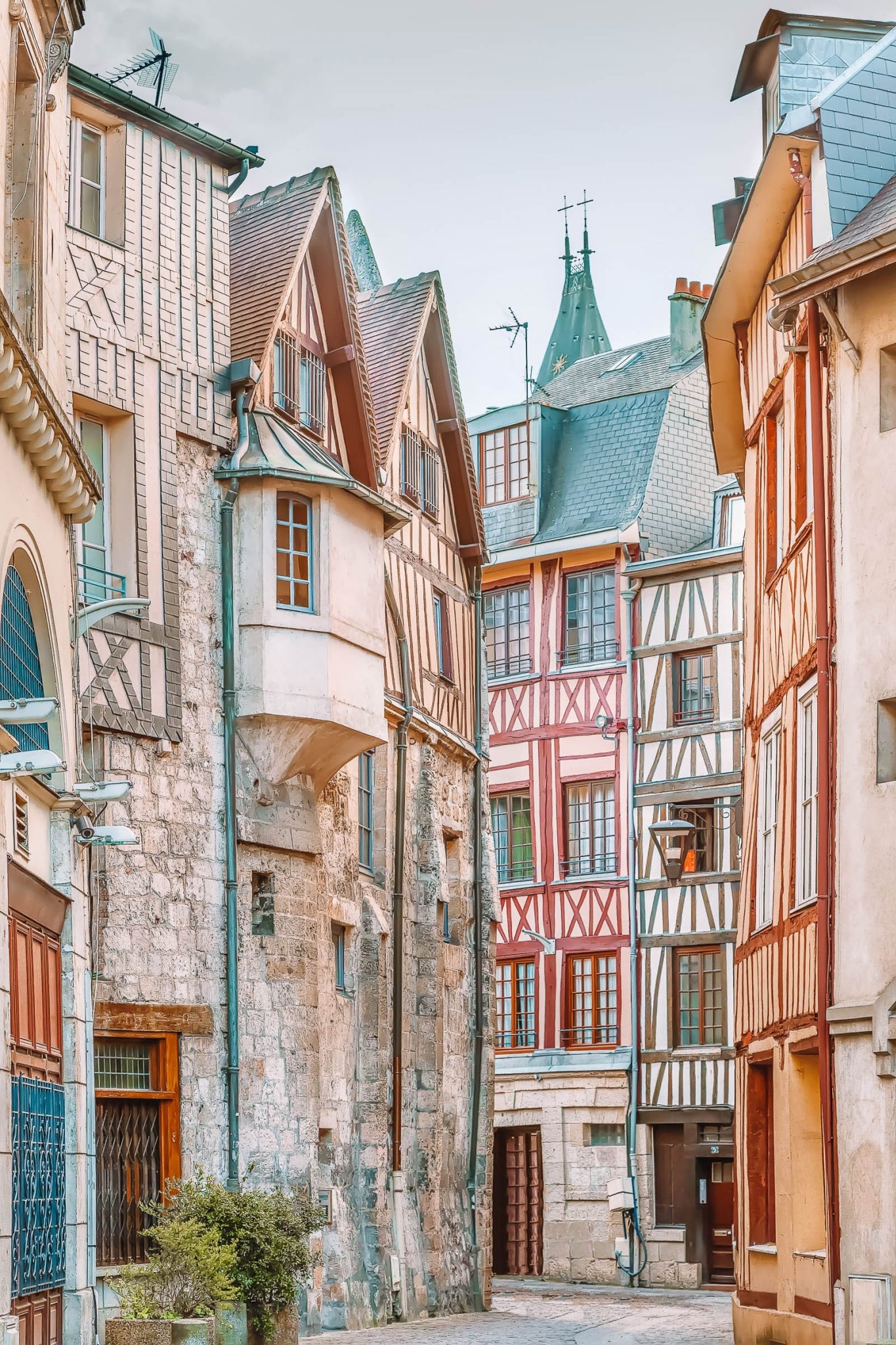 Discover France's Hidden Gems: The Most Enchanting Cities You Need to 