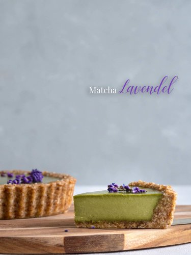 No Bake Matcha Tarte mit Lavendel