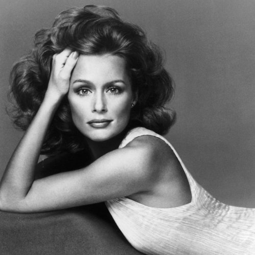 Reflecting On 60 Years Of Lauren Hutton: The Eternal Covergirl | Flipboard