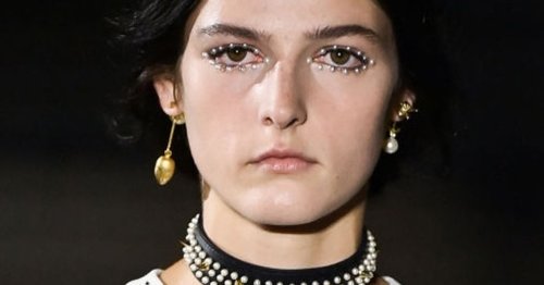 Pearl Eyes: So gelingt das göttlich funkelnde Augen-Make-up von Dior
