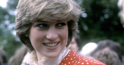 Prinzessin Diana: Sie machte schon 1992 vor, wie man Straight Leg Jeans als Modetrend auch 2022 wieder kombiniert