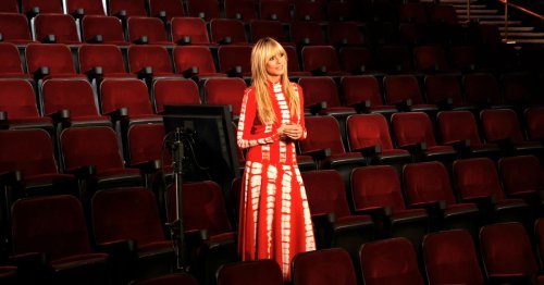 Heidi Klum: Sie macht im GNTM-Halbfinale dieses 90ies-Kleid zum Sommer-Trend 2023