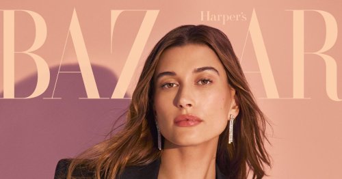 Mit diesen Basics kopiert Hailey Bieber ganz easy den ikonischen Look der Französinnen