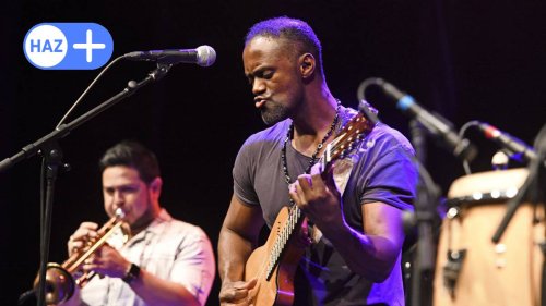 Einzigartige Technik: Miroca Paris spielt im Pavillon Musik von den Kapverden