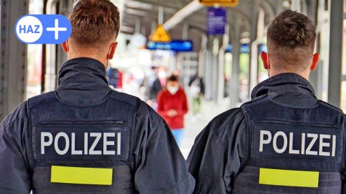 Fehlalarme, Schwertransporte, Diensthund-Einsatz: So viel kassiert die Polizei in Niedersachsen für Einsätze