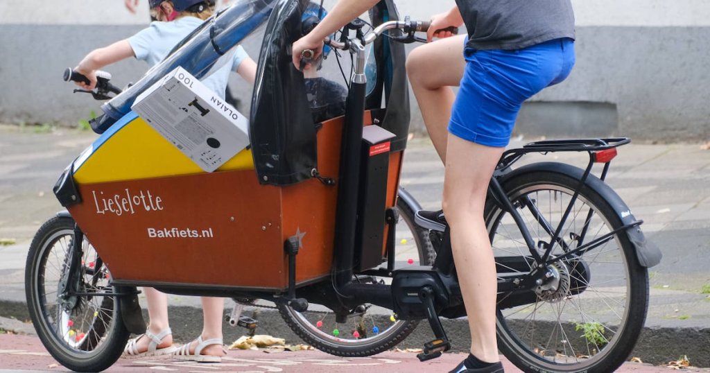 E-Mobility - cover